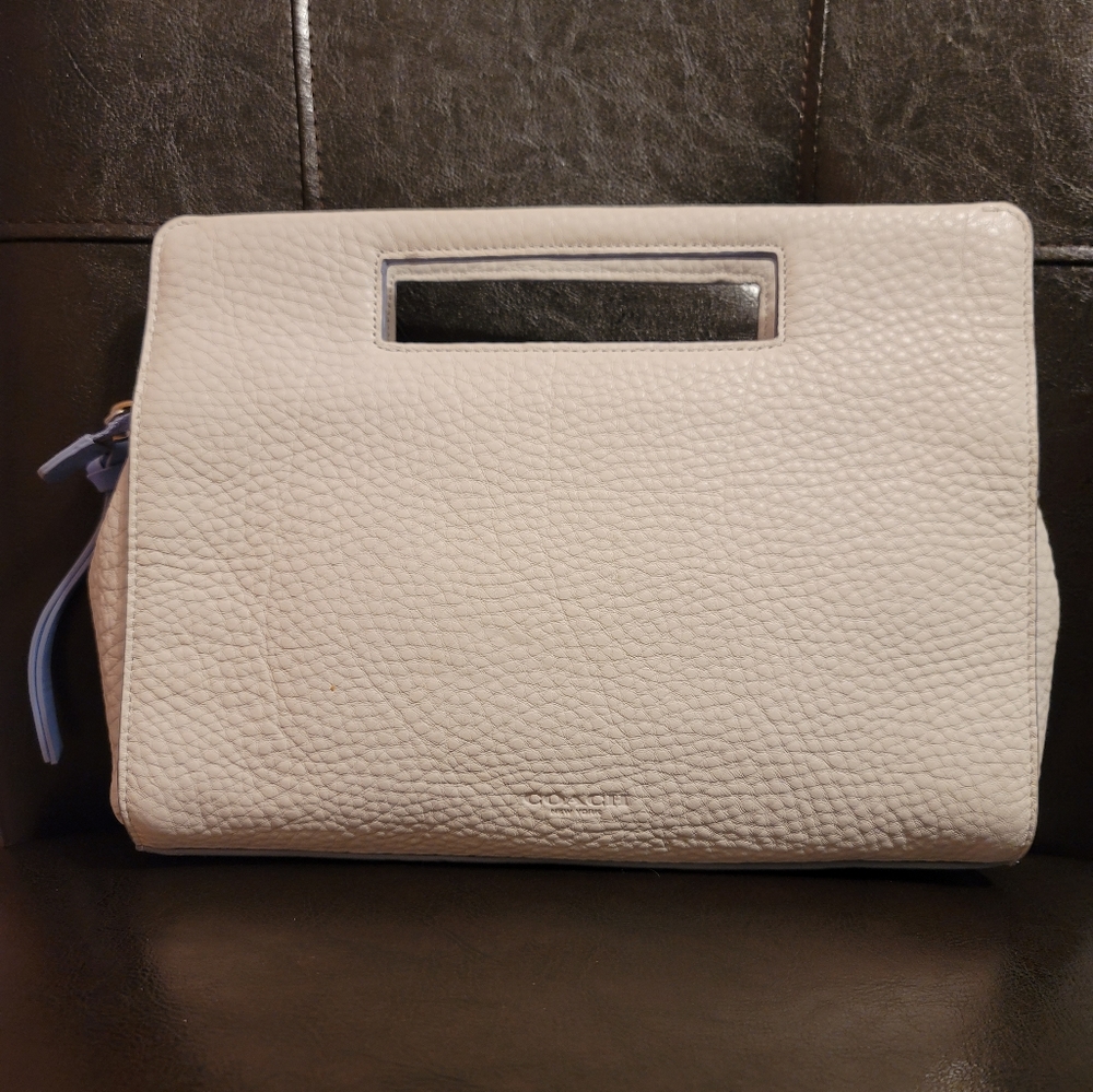 Coach Legacy Bleecker Basket Pocket Large Clutch Pebbled Leather - NWOT